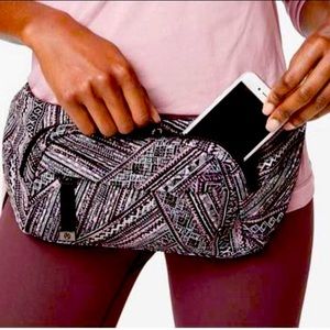 Lululemon on the beat bag